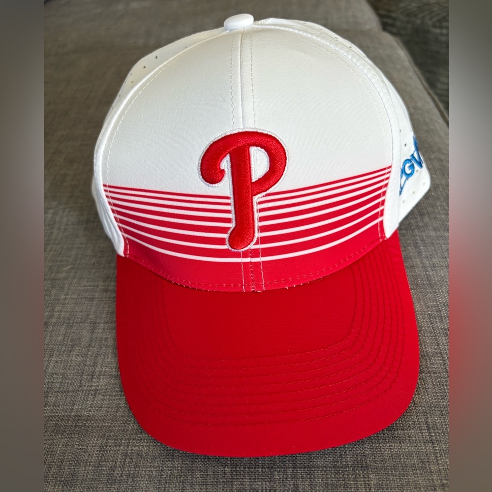 Philadelphia Phillies Red and White Snapback Baseball Cap